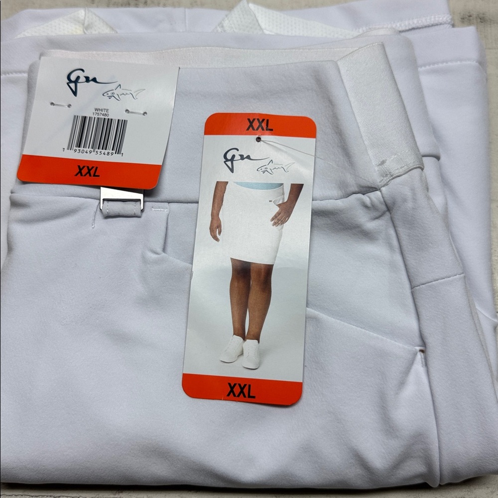 Greg Norman Womens Skorts new with